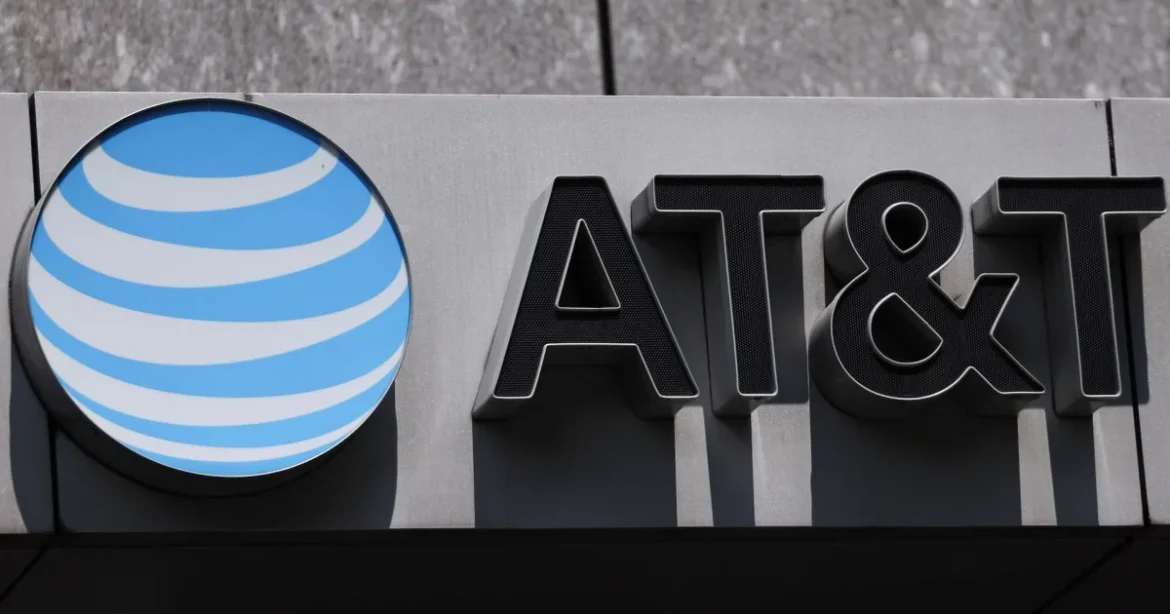AT&T semnează un acord de 3 miliarde de dolari cu Corning pe fondul cererii de date