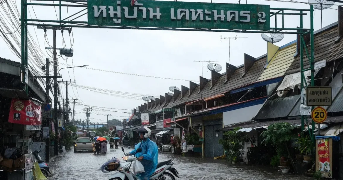 Capitala Thailandei, Bangkok, declarată zonă de dezastru din cauza inundațiilor