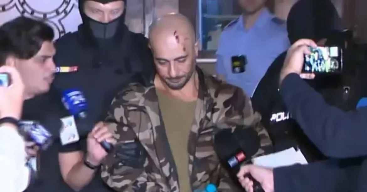 Cinci instigatori din Piața Victoriei, duși cu duba la Judecătoria Sector 1