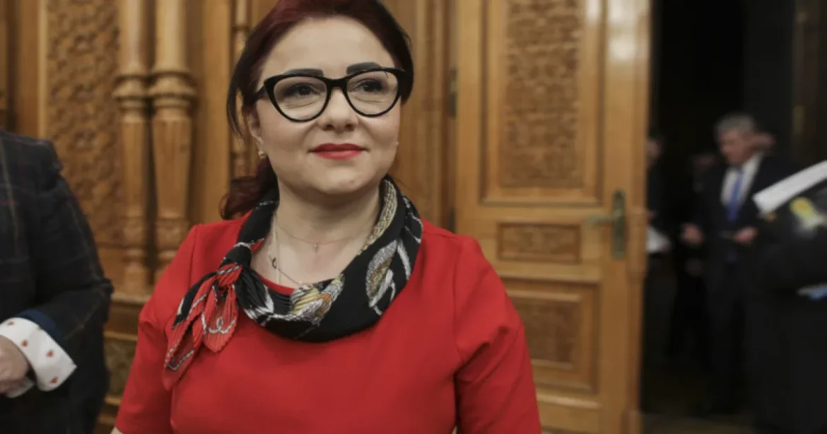 Cristina Trăilă, la DNA Iași în dosarul Fănel Bogos: „Am solicitat să vin”