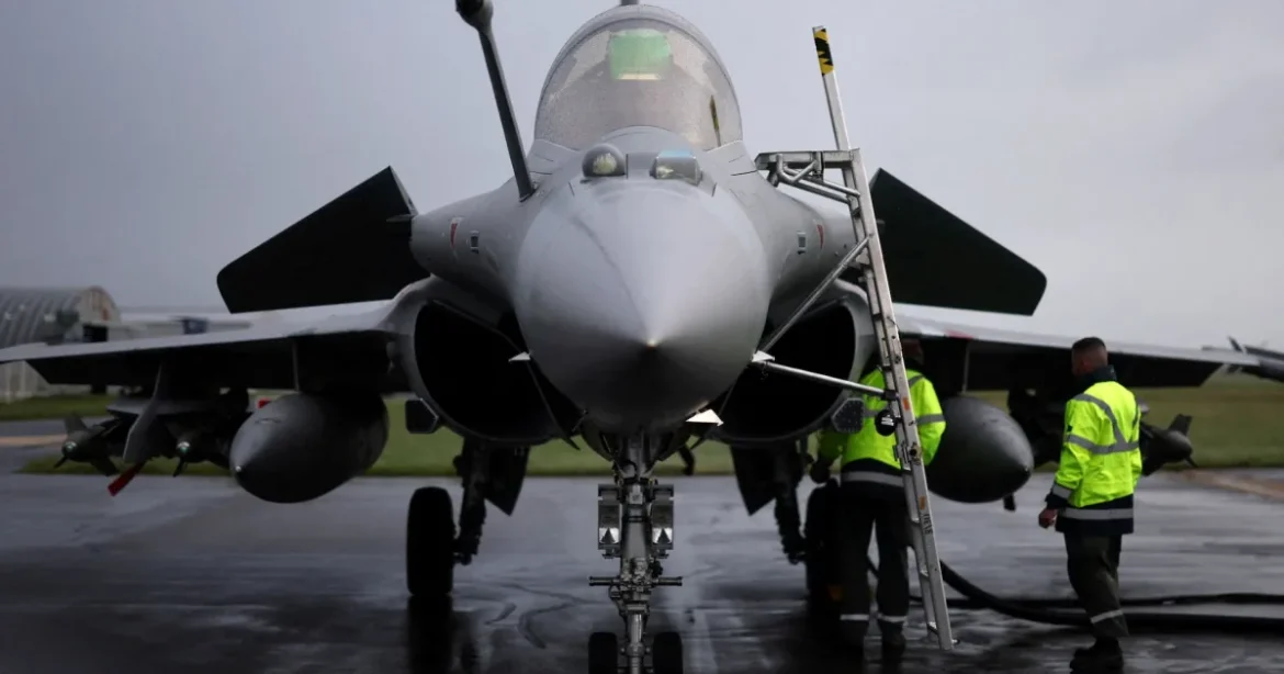 Dassault Aviation testează algoritmi de inteligență artificială pe avionul de luptă Rafale
