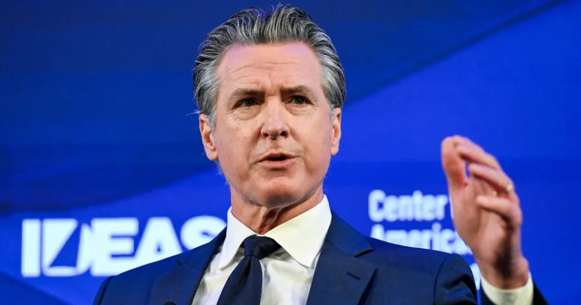 Guvernatorul Californiei semnează legi privind centrele de date