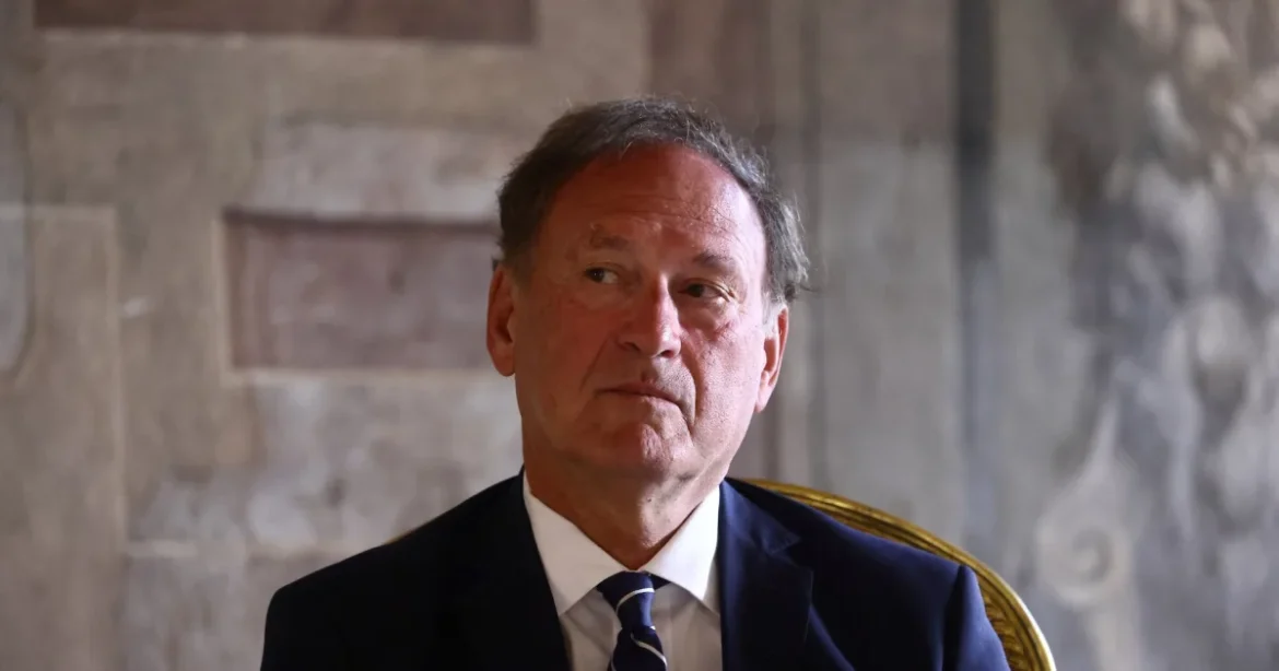 Judecătorul Alito nu va participa la cazul climatic privind companiile petroliere