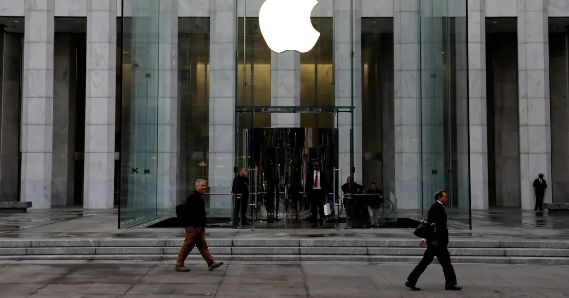 Juriul american: Apple dată să plătească 5,7 miliarde de dolari pentru brevete haptice