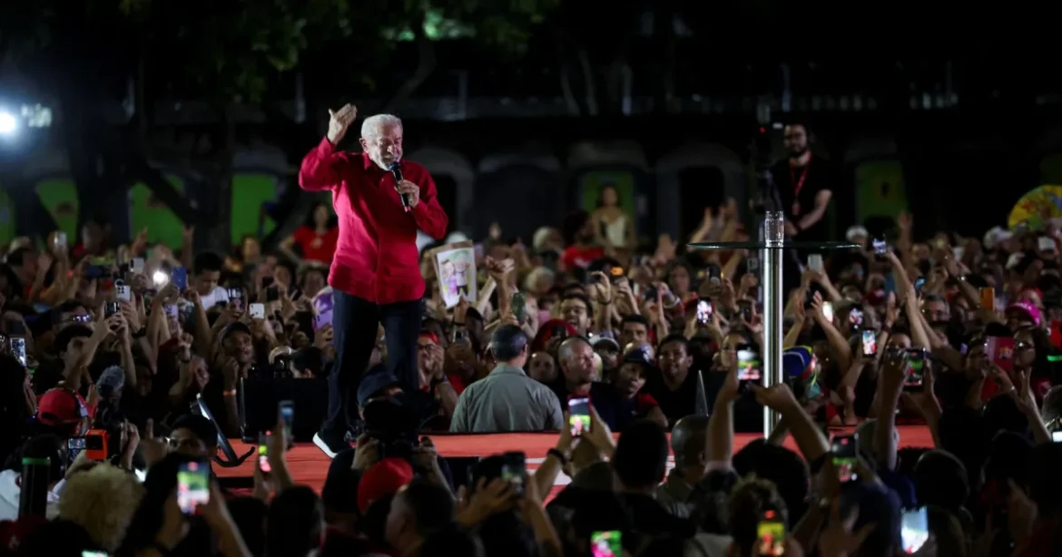 Lula și Flavio Bolsonaro, egalitate într-un eventual tur doi, arată sondajul Atlas