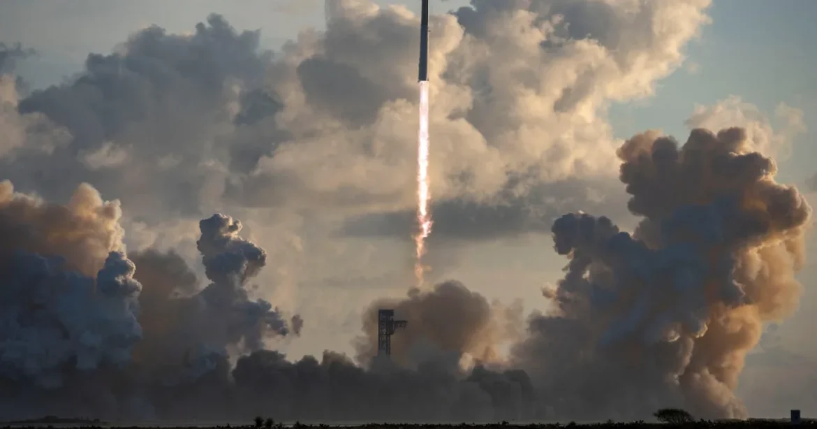 Starship de la SpaceX ajunge pe orbită în ciuda unei probleme la motor