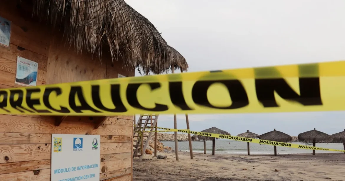 Uraganul Polo, categoria 5, amenință coasta Mexicului; impactul așteptat luni