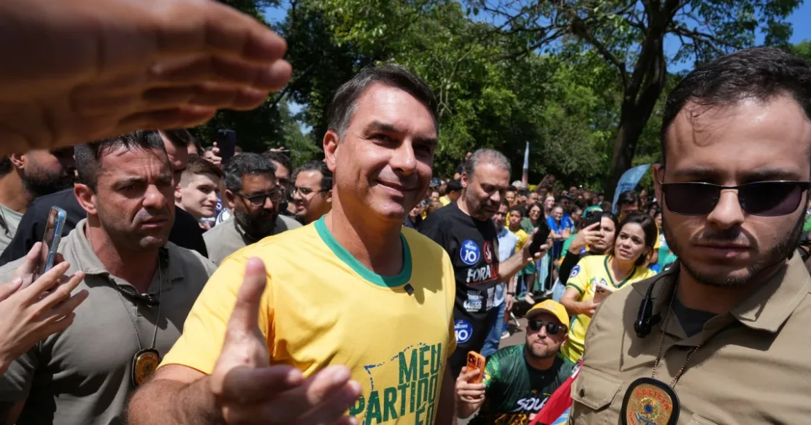 Avansul lui Lula în fața lui Bolsonaro se reduce înaintea scrutinului din Brazilia