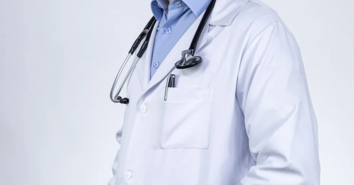 Bărbat de 28 de ani, anchetat că ar fi profesat ca medic fără studii, în Bragadiru