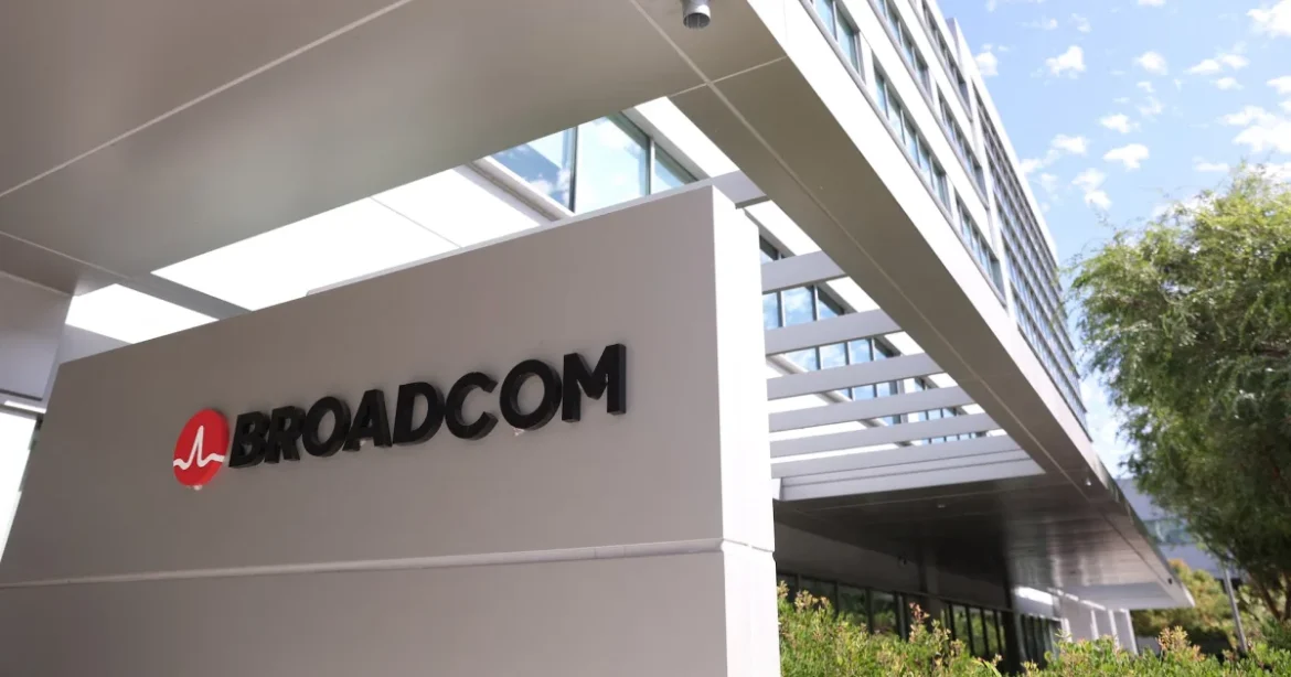 Broadcom împrumută Anthropic cu 42 mld. dolari pentru închirierea cipurilor