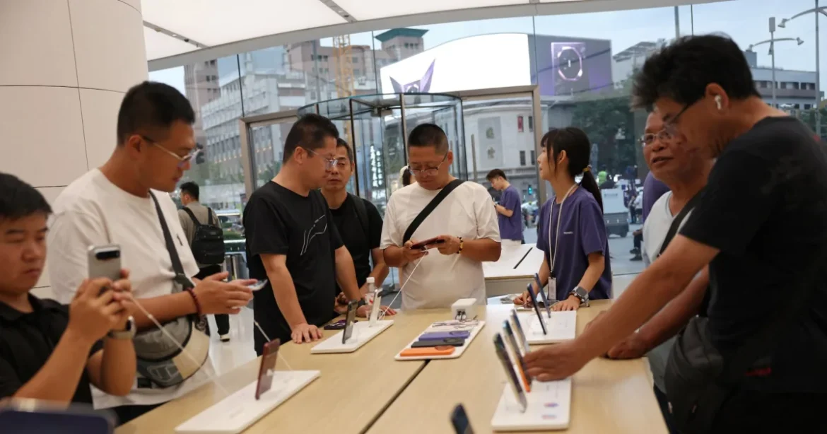 Huawei lansează Mate 90 cu cipuri proprii pentru a ocoli sancțiunile SUA