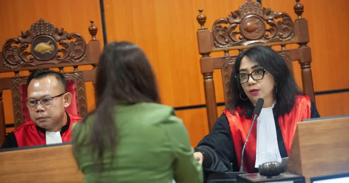Indonezienii critică absența guvernului la audierea privind incendiile forestiere