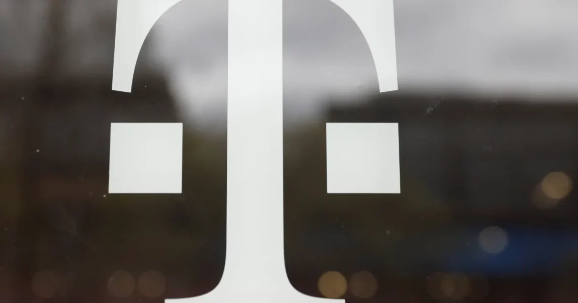 T-Mobile lansează abonamente cu beneficii personalizabile, de la streaming la livrări